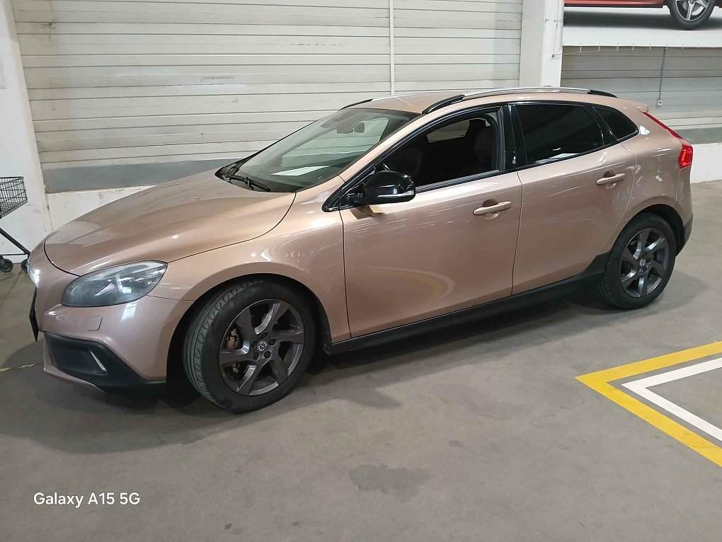 Volvo V40 D2 