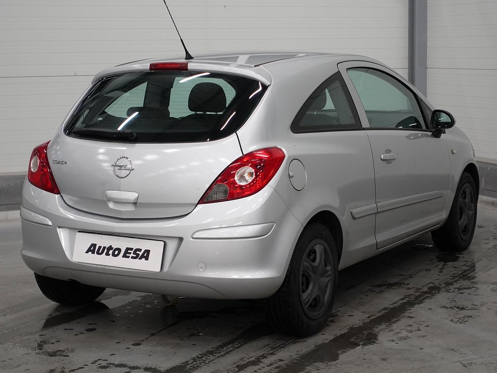 Opel Corsa 1.0i 