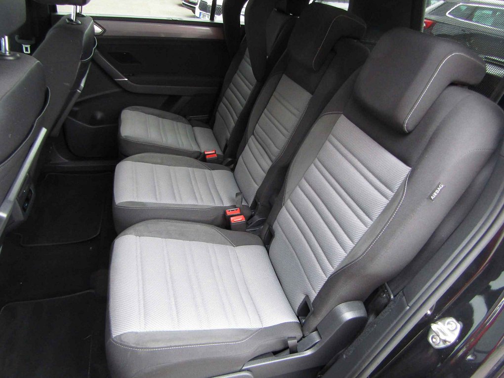 Volkswagen Touran 2.0 TDi Highline R-Line