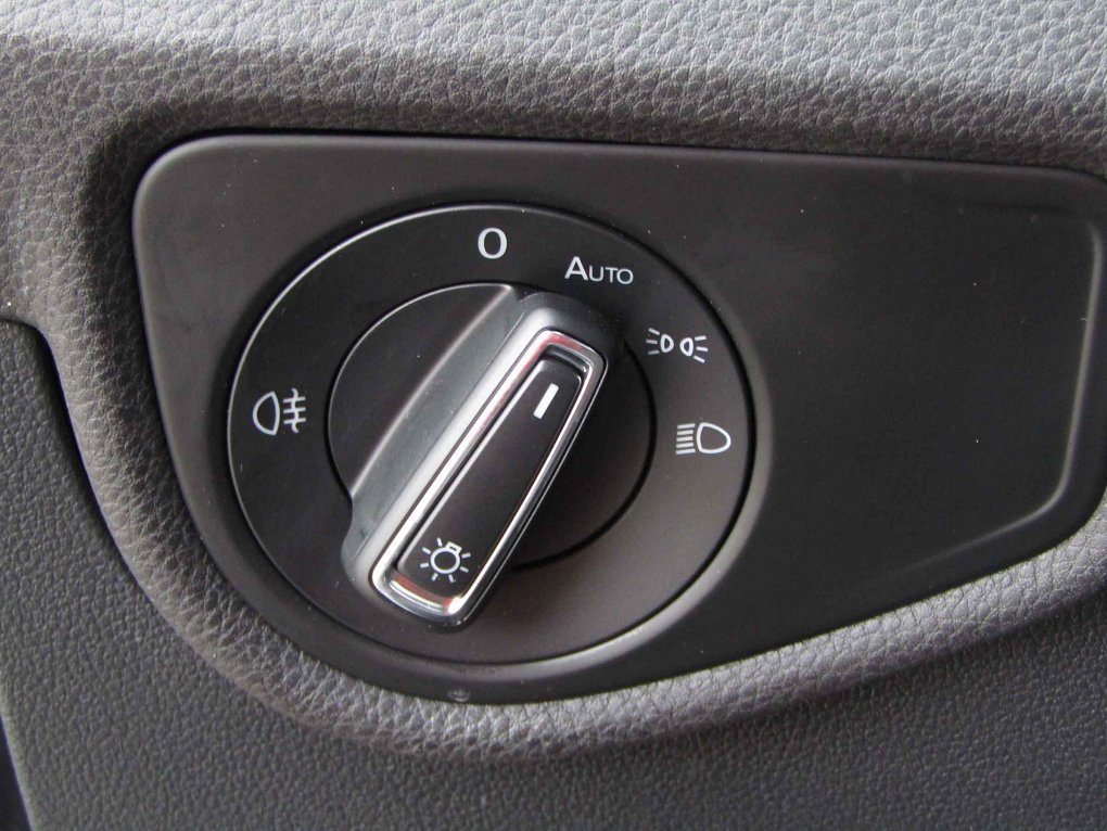 Volkswagen Touran 2.0 TDi Highline R-Line