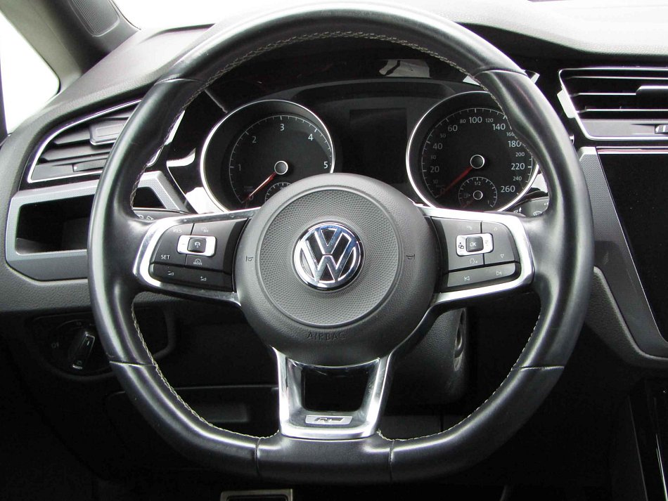 Volkswagen Touran 2.0 TDi Highline R-Line