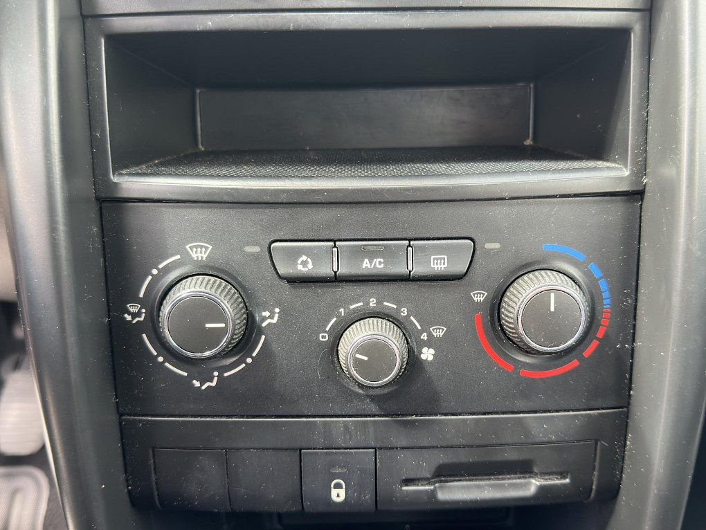 Peugeot 207 1.4i 