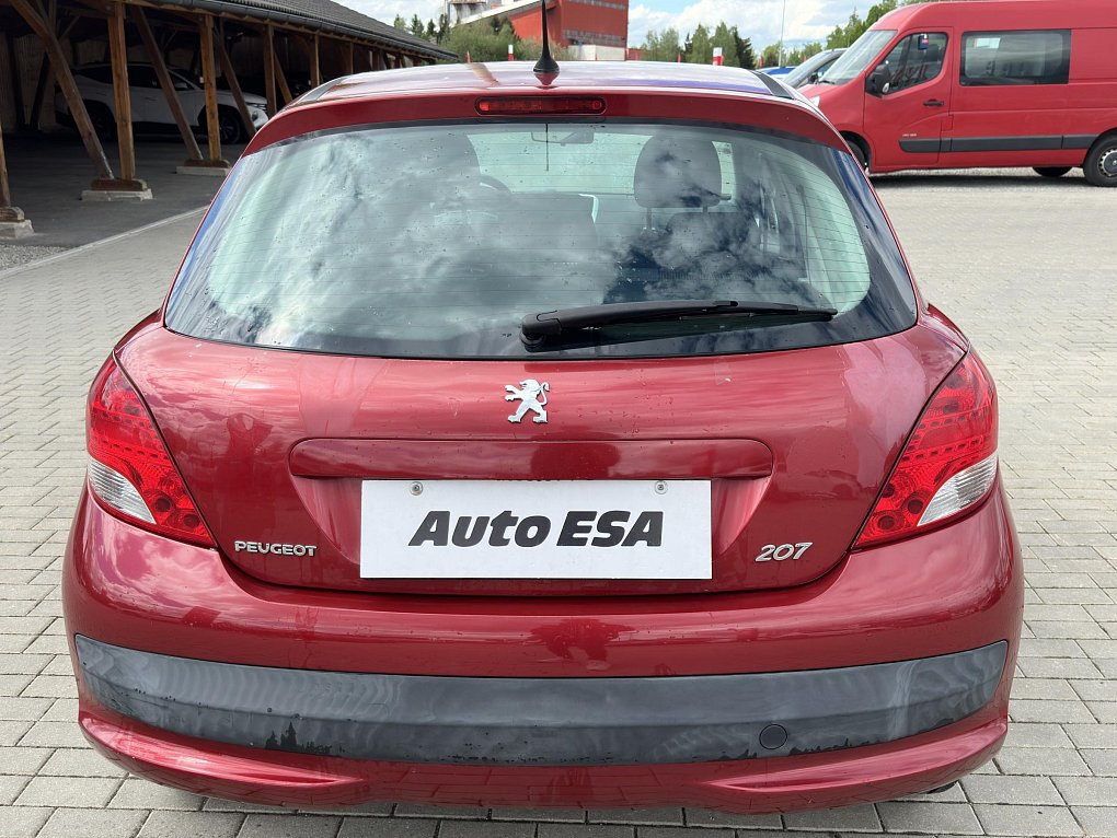 Peugeot 207 1.4i 