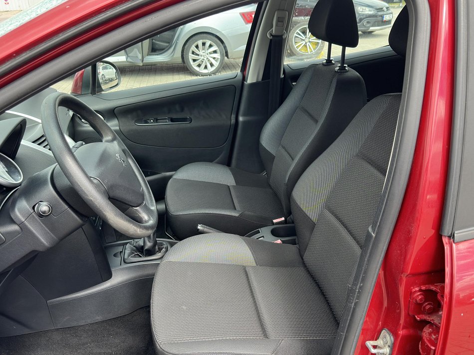 Peugeot 207 1.4i 