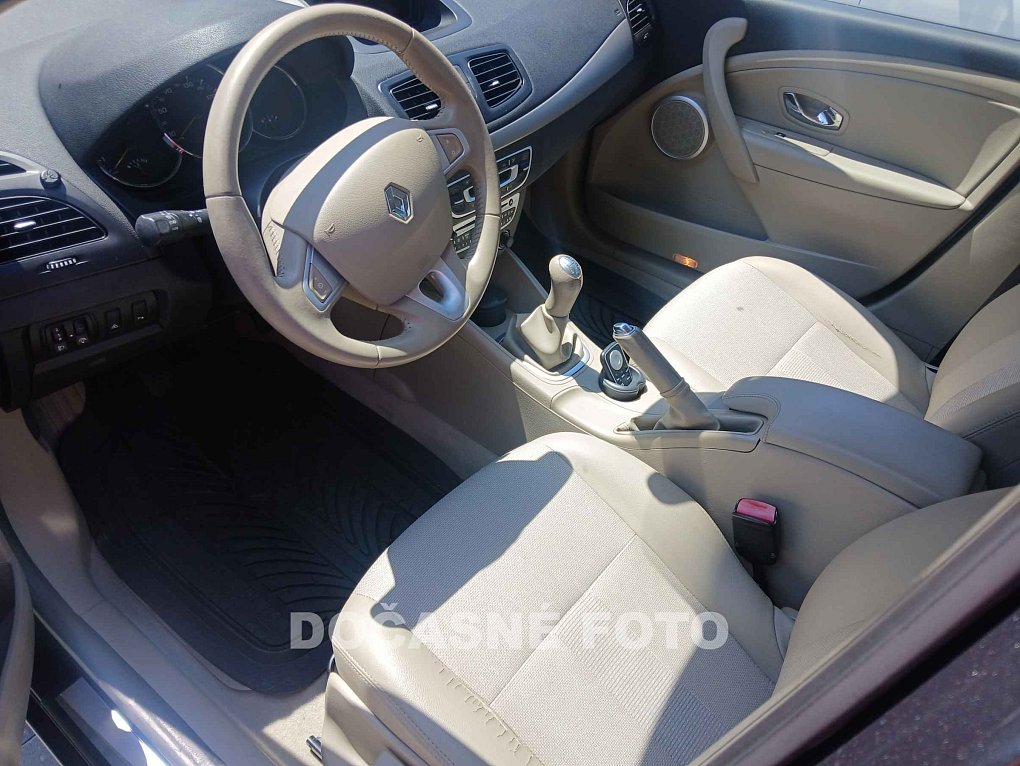 Renault Fluence 1.6i 