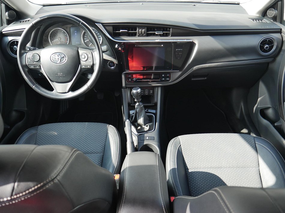 Toyota Corolla 1.6 VVT-i Executive