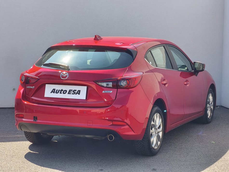 Mazda 3 1.5i 