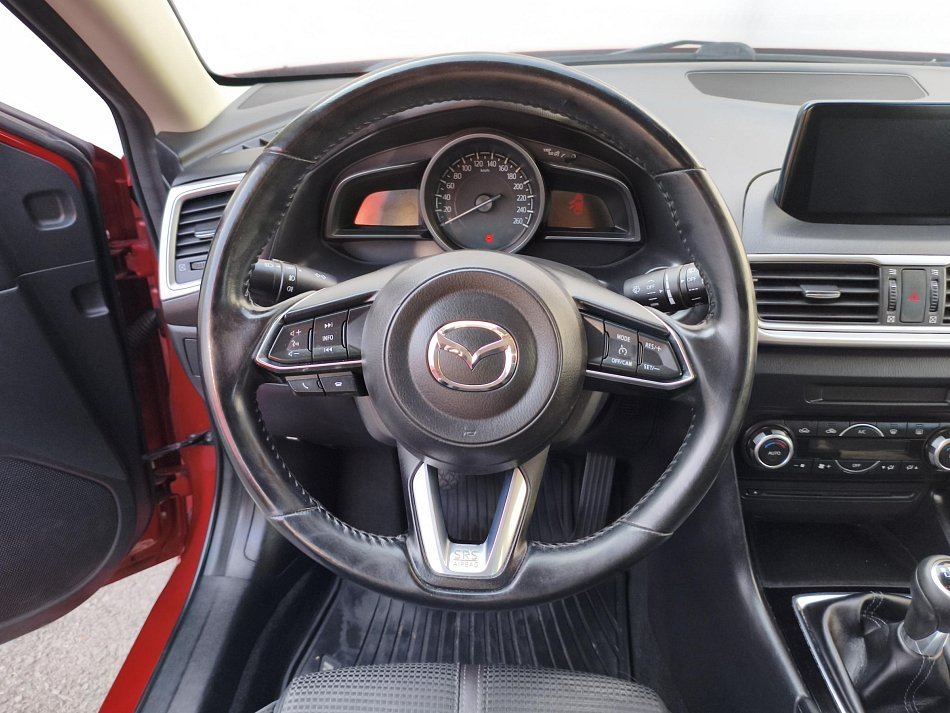 Mazda 3 1.5i 