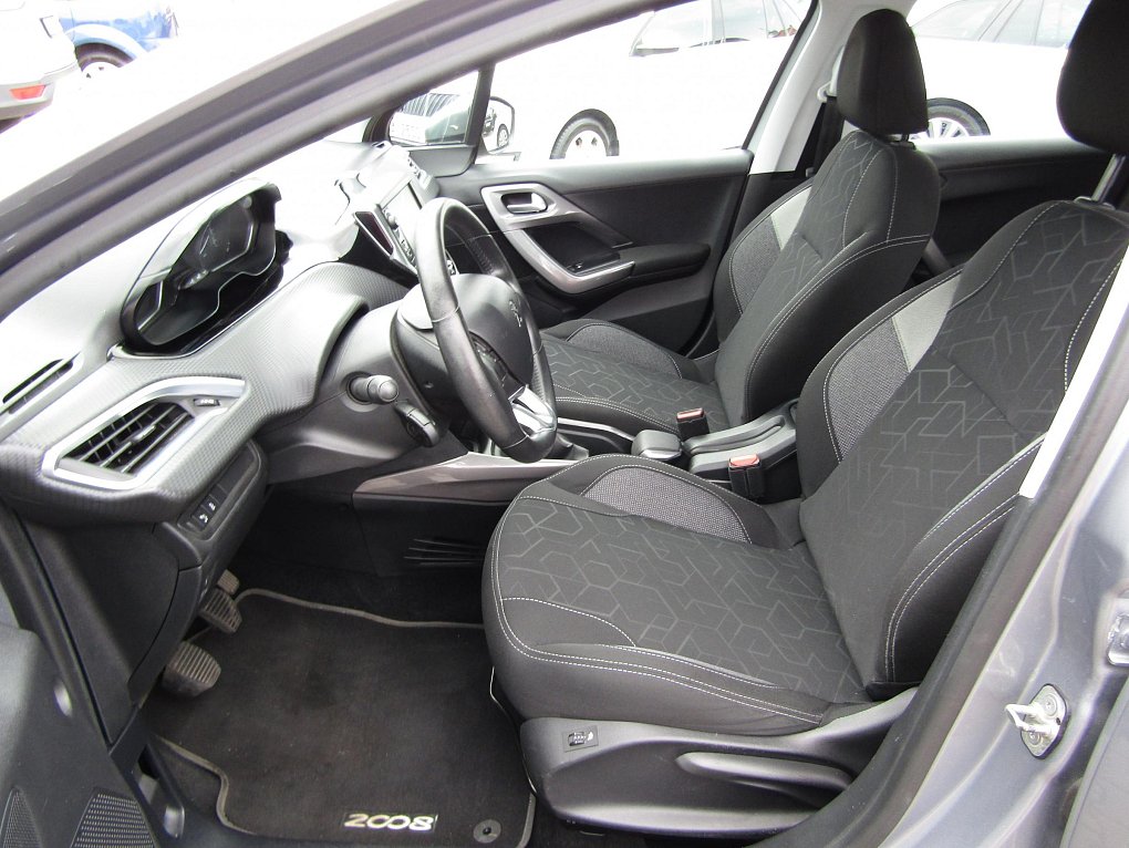 Peugeot 2008 1.6 HDi 