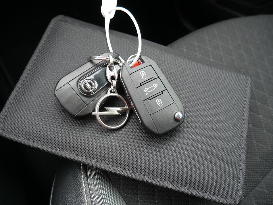 Opel Grandland X 1.2 PT 