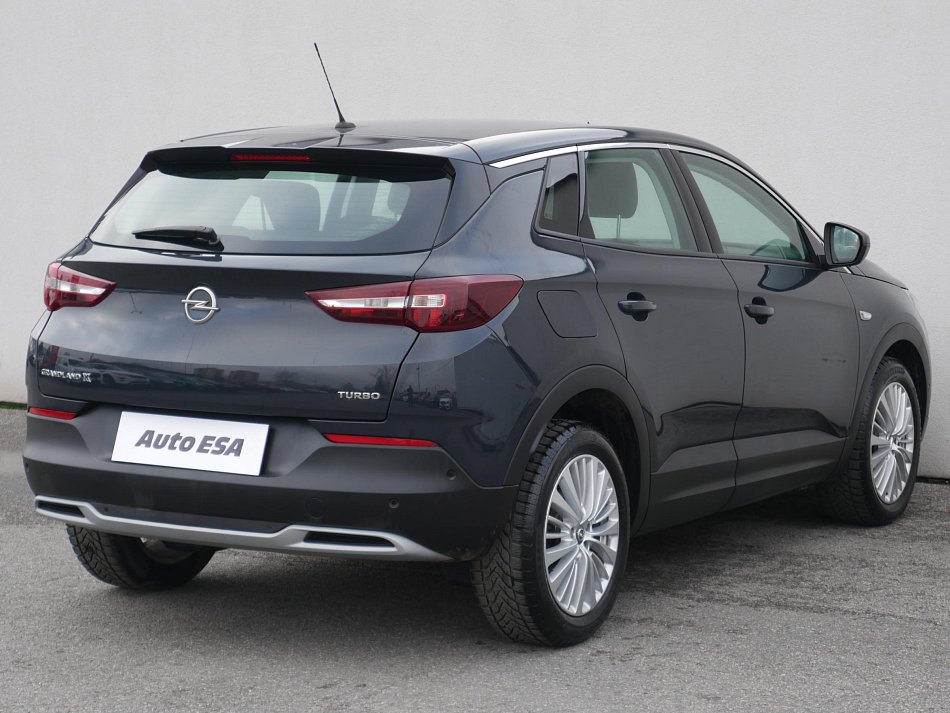 Opel Grandland X 1.2 PT 