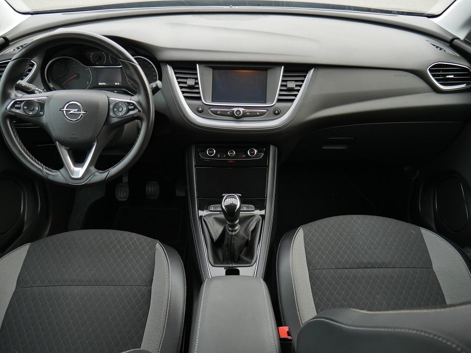 Opel Grandland X 1.2 PT 