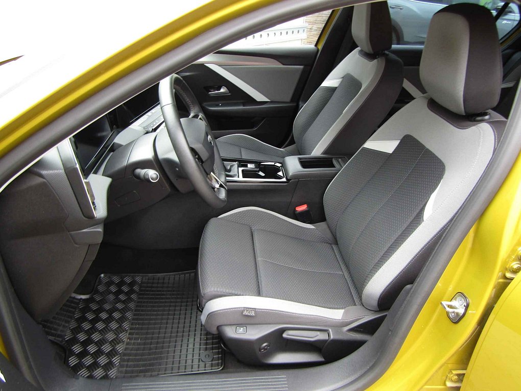 Opel Astra 1.2 T 