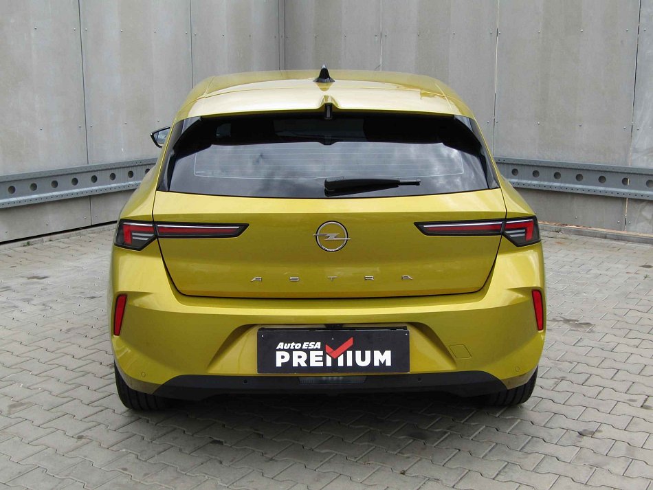 Opel Astra 1.2 T 