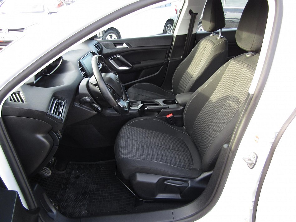 Peugeot 308 1.5 HDi 