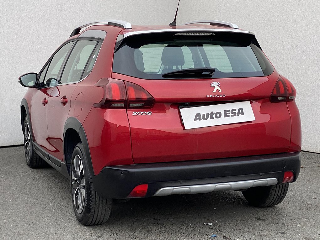 Peugeot 2008 1.2 PT Allure