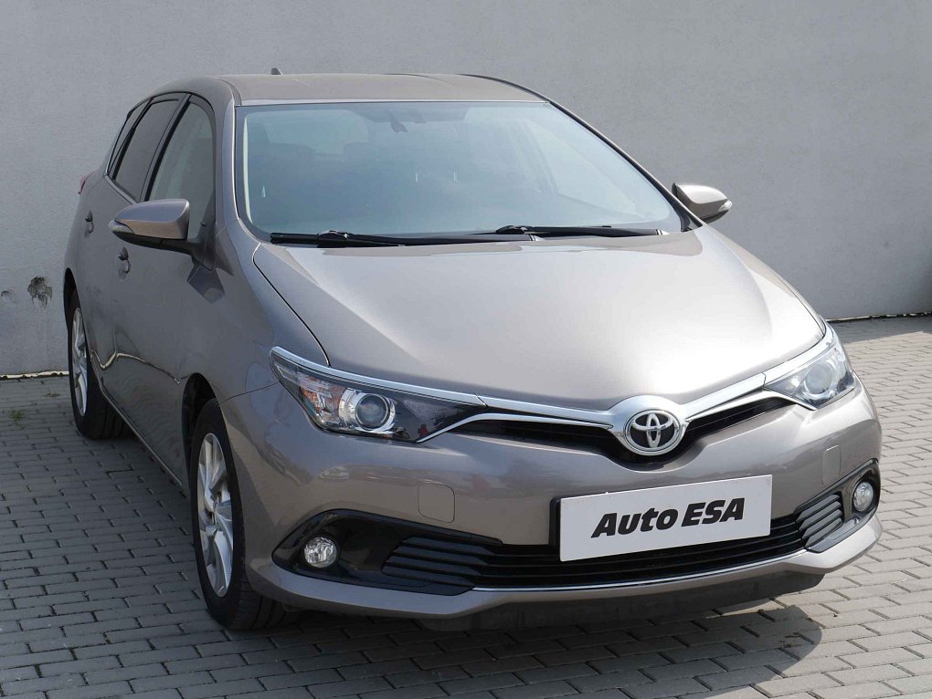 Toyota Auris 1.6 VVT-i Active