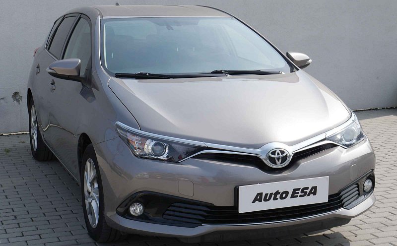 Toyota Auris 1.6 VVT-i Active