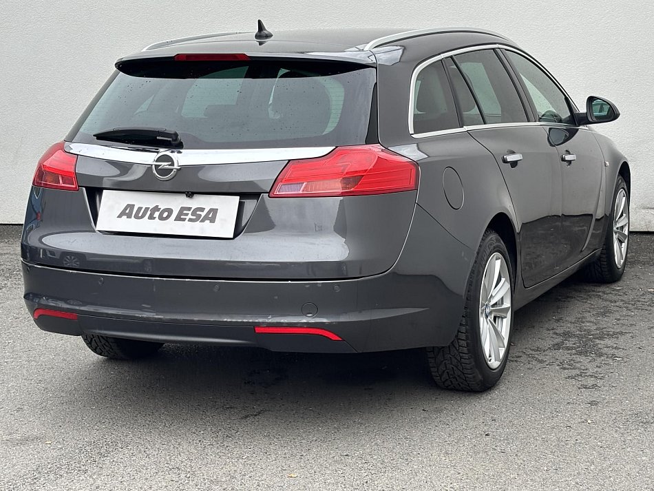 Opel Insignia 2.0 CDTi 