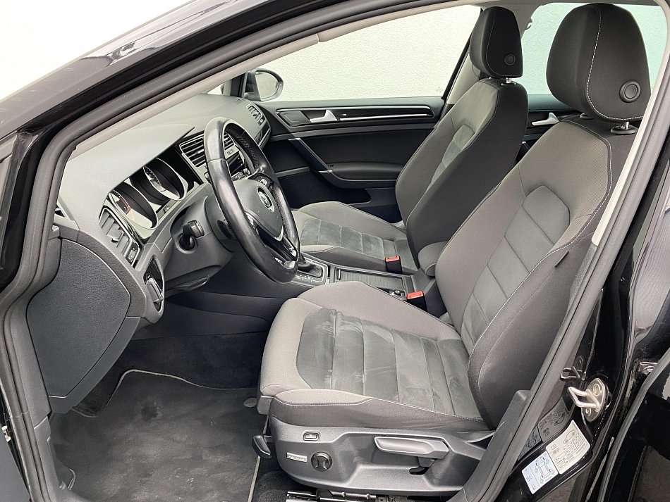 Volkswagen Golf 1.5 TSi Highline