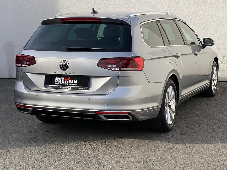 Volkswagen Passat 1.5 TSi Elegance