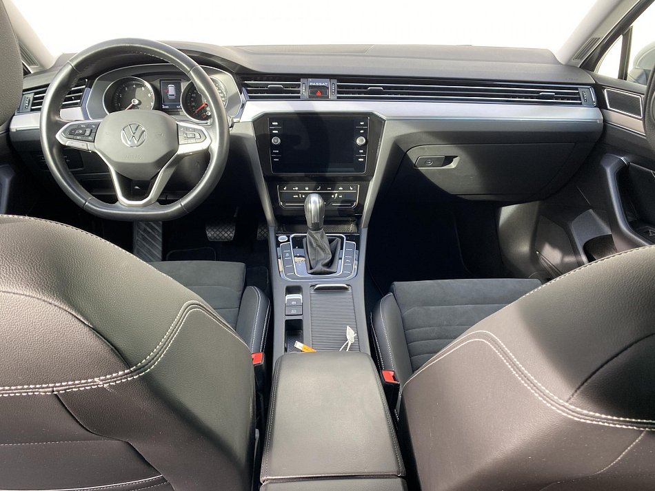 Volkswagen Passat 1.5 TSi Elegance