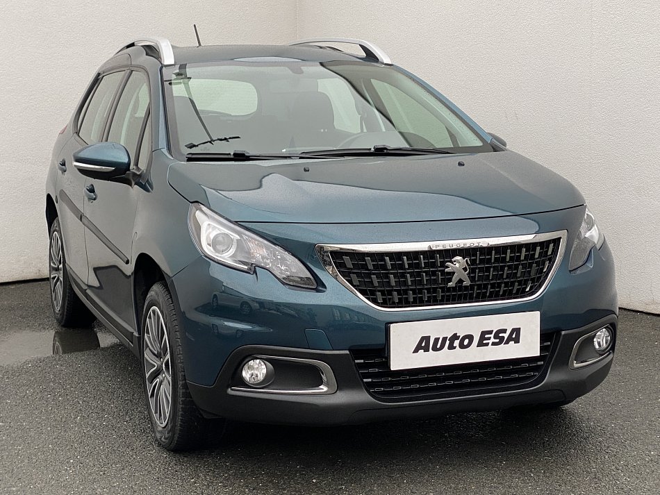 Peugeot 2008 1.2 i 