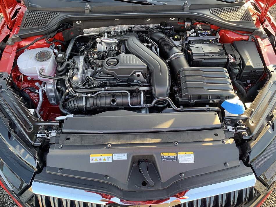 Škoda Octavia IV 1.5 TSi Selection