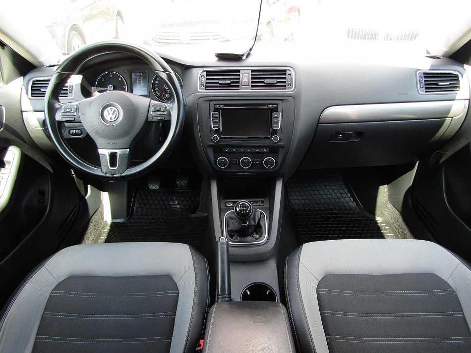 Volkswagen Jetta 1.6TDi Highline