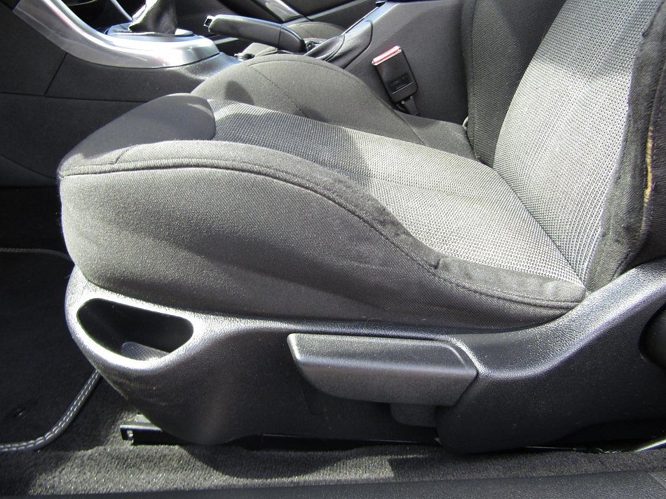 Peugeot 308 1.6 HDi 