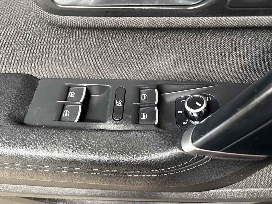 Volkswagen CC 2.0 TDi 