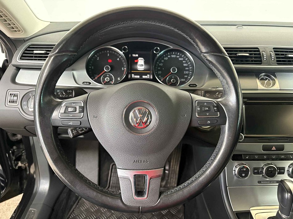Volkswagen CC 2.0 TDi 