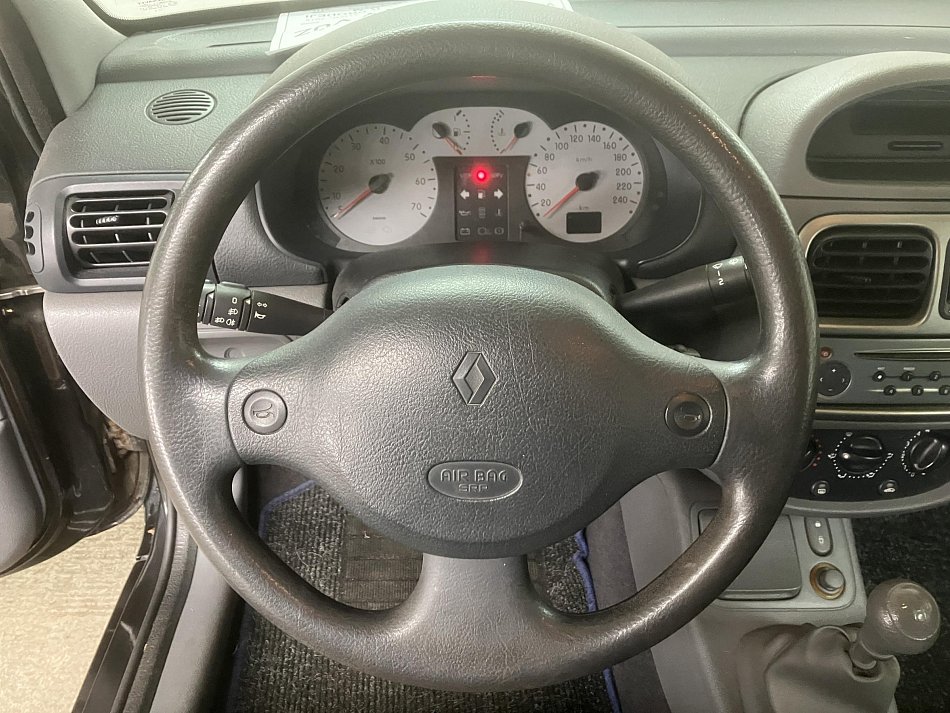 Renault Clio 1.2 i 