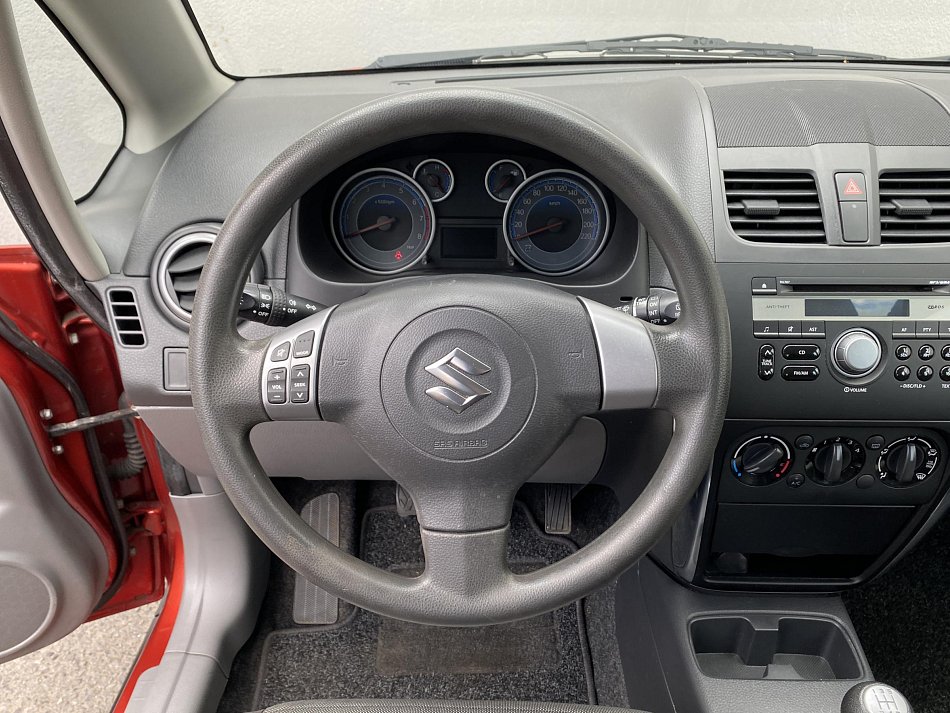 Suzuki SX4 1.6i 