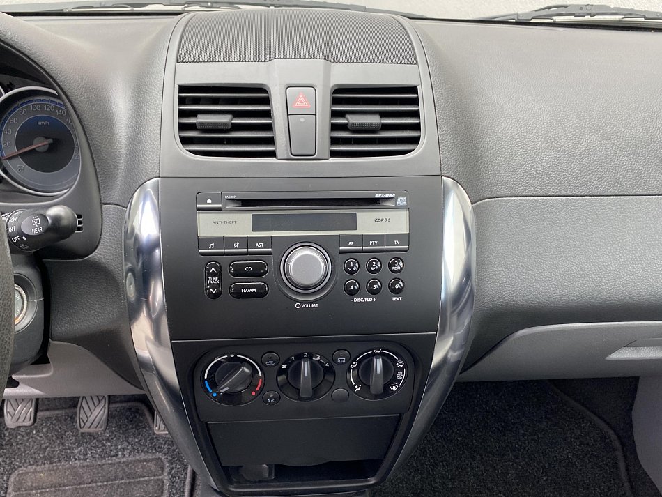 Suzuki SX4 1.6i 