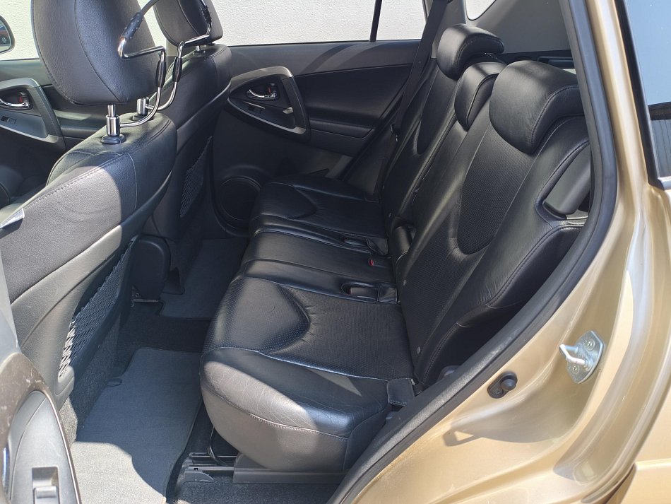 Toyota RAV4 2.2 D-CAT  4x4