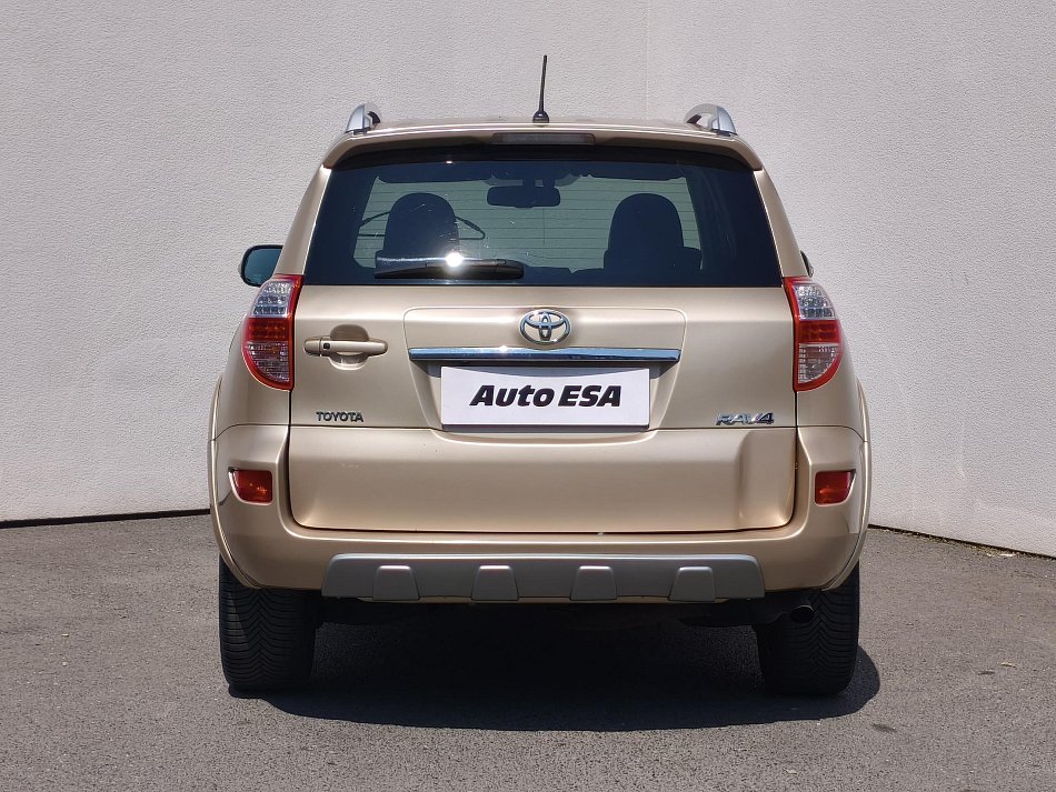 Toyota RAV4 2.2 D-CAT  4x4