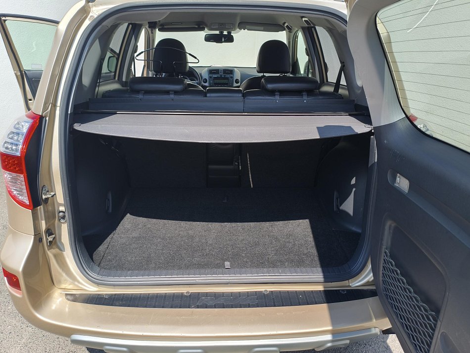 Toyota RAV4 2.2 D-CAT  4x4