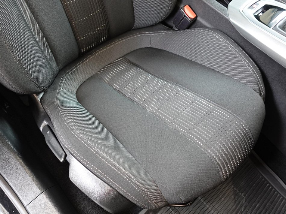 Peugeot 308 1.6 HDi 
