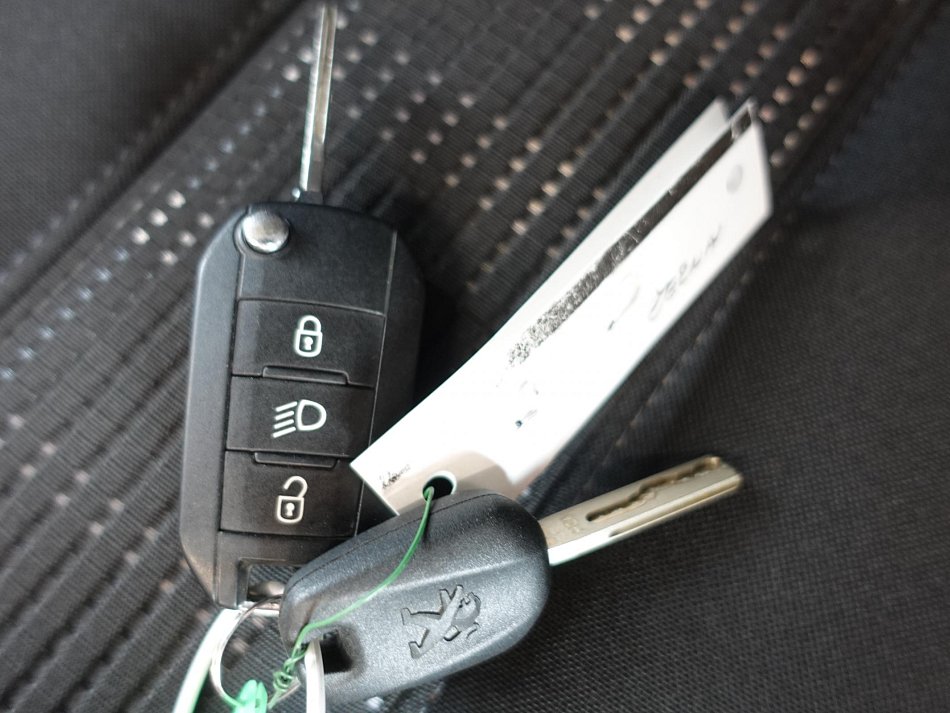 Peugeot 308 1.6 HDi 