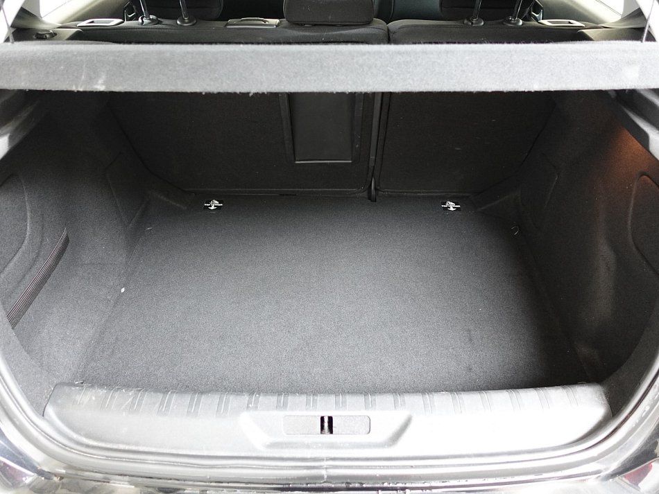 Peugeot 308 1.6 HDi 