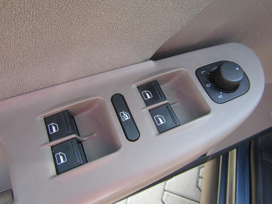 Volkswagen Passat 2.0TDi 