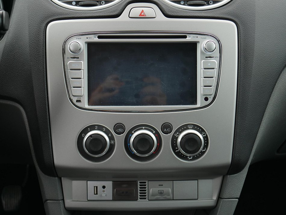 Ford Focus 1.6 i 