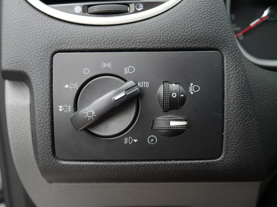 Ford Focus 1.6 i 