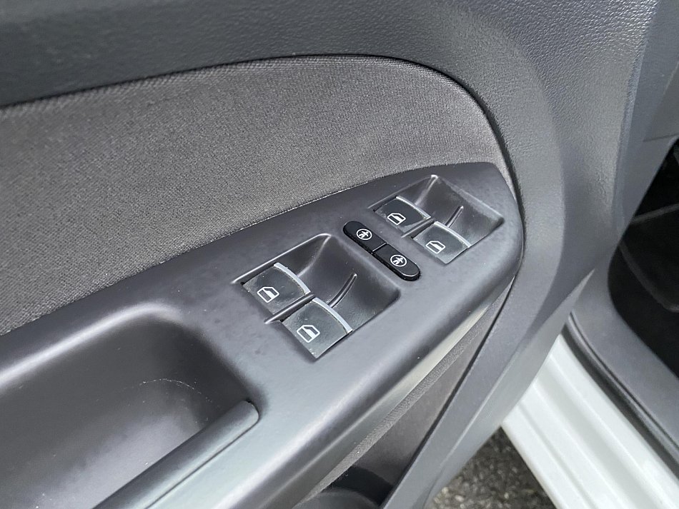 Volkswagen Touran 2.0 TDi 