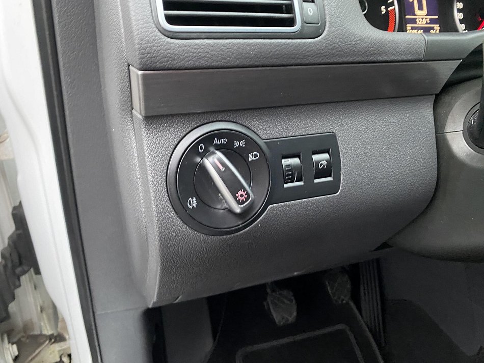 Volkswagen Touran 2.0 TDi 