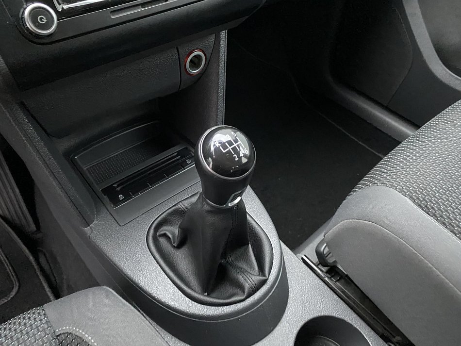 Volkswagen Touran 2.0 TDi 