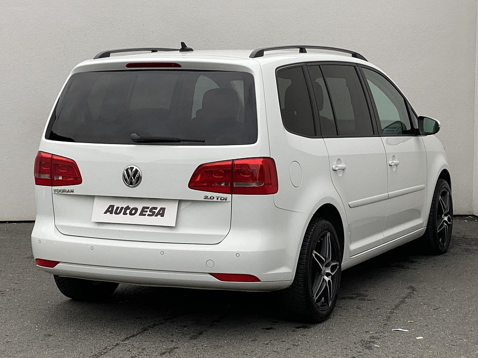 Volkswagen Touran 2.0 TDi 