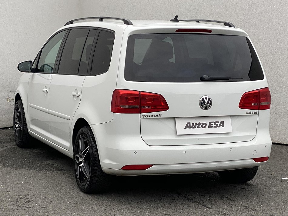 Volkswagen Touran 2.0 TDi 