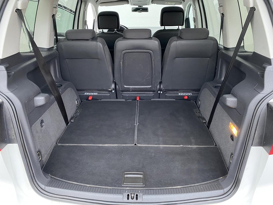 Volkswagen Touran 2.0 TDi 